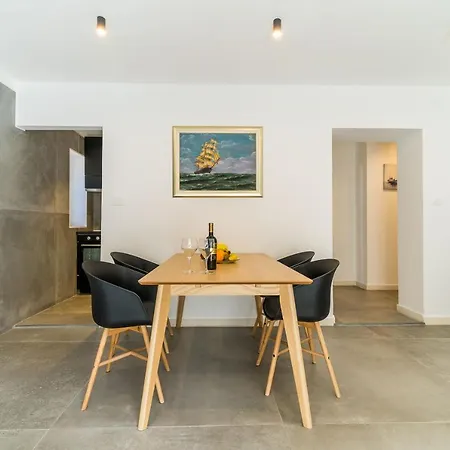 Lapad Bay Luxury