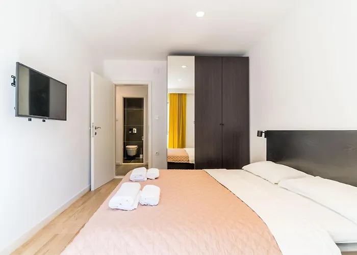 Lapad Bay Luxury