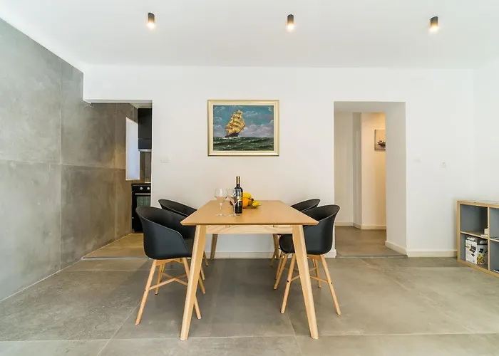 Lapad Bay Luxury